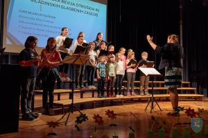 22. revija otroških in mladinskih pevskih zborov Šenčur 2018 15